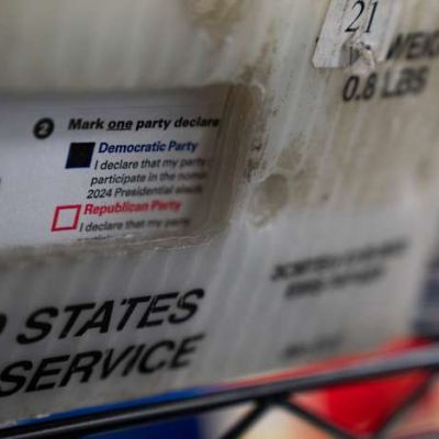Michigan officials praise Supreme Court decision blocking USPS mail ballot rule