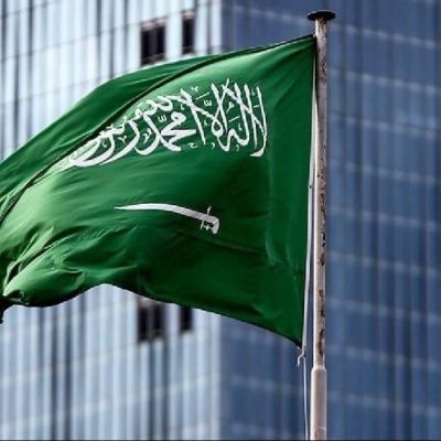 Saudi Arabia resumes oil loading in the Persian Gulf