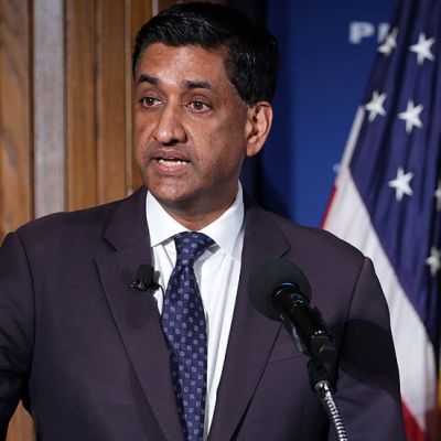 US congressman says he was detained by armed Israeli settlers — RT World News
