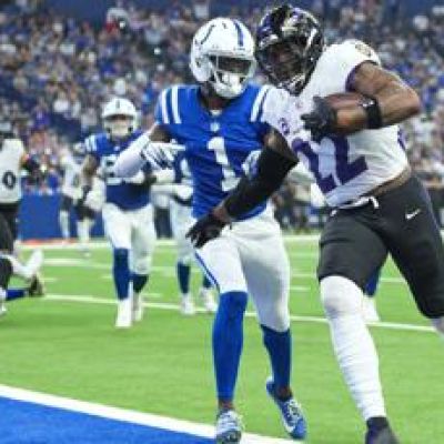 Derrick Henry’s rushes for 3 TDs and Lamar Jackson lights up the Colts in the Ravens’ 41-23 win