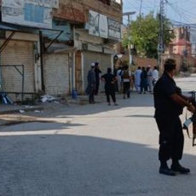 Bombing at mosque near police offices in Pakistan kills at least 21