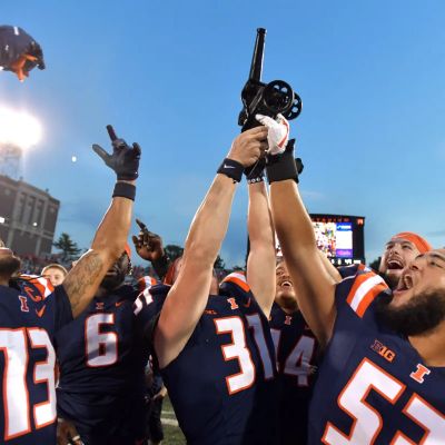 Illinois to honor Red Grange with uniforms vs Michigan for 100-year anniversary of legendary game