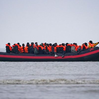 Small boat crossings resume after longest pause in migrants arriving for seven years