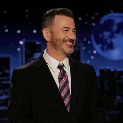 Jimmy Kimmel Returns With Gratitude for Supporters, Barbs for “Anti-American” Calls to Silence Him