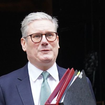 UK politics live: Minister says some benefit claimants ‘stealing from the state’ as Labour unveils crackdown