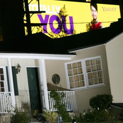 Editorial: Los Angeles doesn’t need more bright, blinking digital billboards