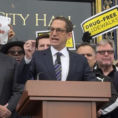 San Francisco ties clean needle distribution for drug users to treatment, counseling