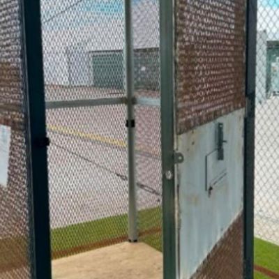 ‘Alligator Alcatraz’ detainees were held in small metal cages, federal report says