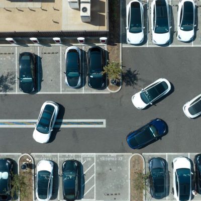 Editorial: Five reasons to keep the federal tax credit for electric vehicles