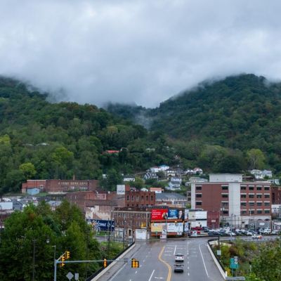 In the heart of Appalachia, a distant cousin of JD Vance leads an opposing ‘authentic hillbilly’ movement