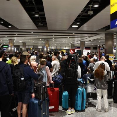 Hundreds more flights cancelled today with Heathrow and Gatwick heavily impacted
