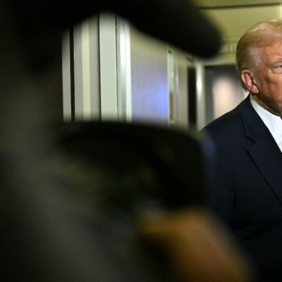 Trump Peace Plan Offers NATO-Style Security Guarantee for Ukraine – But at a High Price