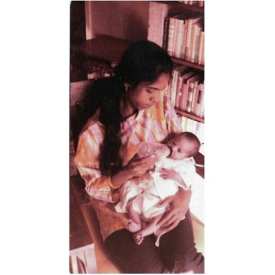 To define herself, Harris looks to her mother