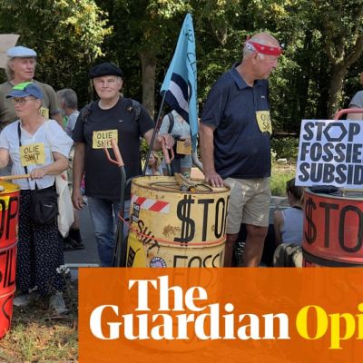The media needs to cover the climate crisis as seriously as it covered Covid | Mark Hertsgaard and Kyle Pope
