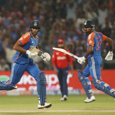 Former RCB star picks India playing 11 for IND vs UAE Asia Cup 2025 match; includes both Hardik Pandya & Shivam Dube