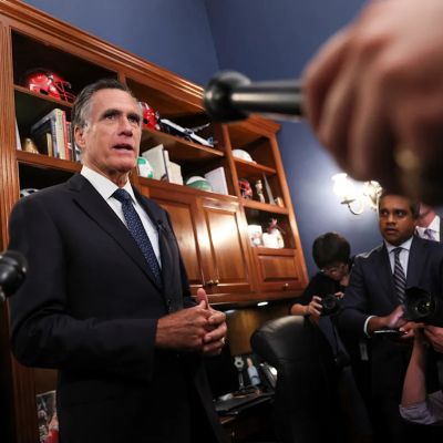 Carrie Romney, sister-in-law of Mitt Romney, dies in CA street, officials say