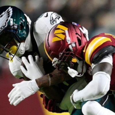 NFL Saturday: Bears pull out win over Packers, Eagles down Commanders