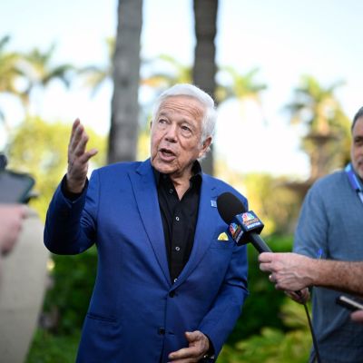 Robert Kraft helped broker a deal between Trump and Paul Weiss. Now, the law firm’s chair is supporting Josh Kraft for mayor. – The Boston Globe