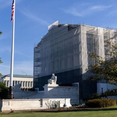 Supreme Court to hear case of Rastafarian man seeking to sue prison officials for cutting his dreadlocks – Yahoo News Singapore