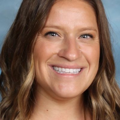 Neenah paraprofessional talks about emotions in learning and her favorite travel spot | Hallway Voices