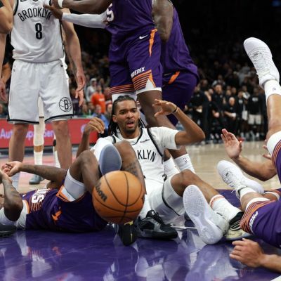 Egor Dёmin shoves Dillon Brooks in Suns-Nets late-game dust-up