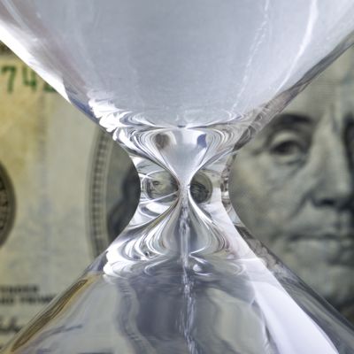 Should I Convert 10% of My 401(k) to a Roth IRA Each Year to Avoid RMDs and Taxes in Retirement?