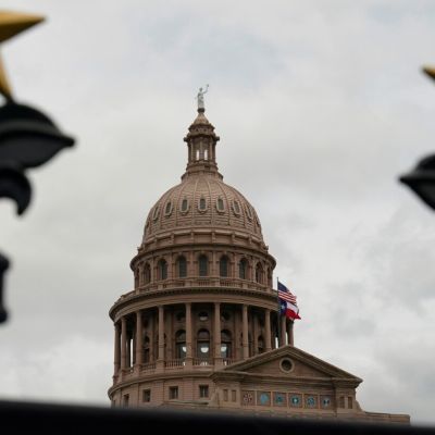 Live updates: Supreme Court allows Texas to use a congressional map favorable to Republicans in 2026