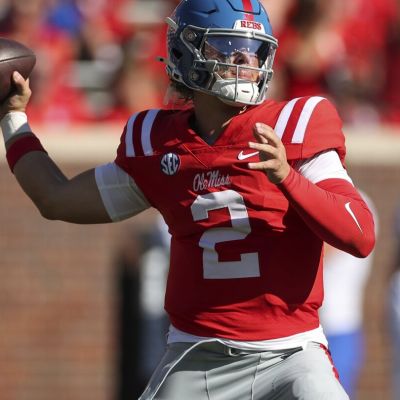 Dart completes 1st 24 passes to set SEC record, No. 6 Ole Miss beats Middle Tennessee 52-3