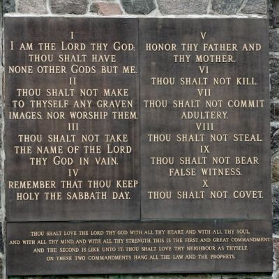 Court upholds Texas law requiring Ten Commandments in public school classrooms