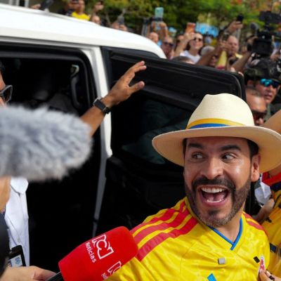 Right wing candidate has lead in tight Colombia presidential race