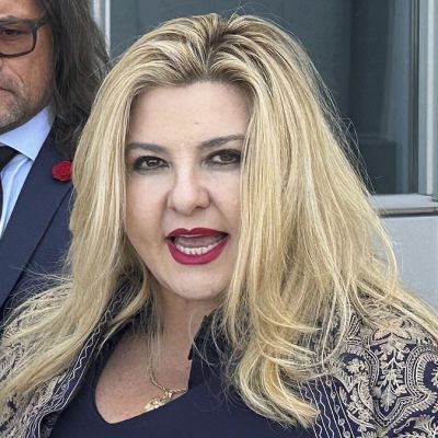 Glamorous Vegas judge set to be banned from court over planned statue