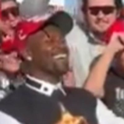 Antonio Brown arrives at Donald Trump rally in Pennsylvania