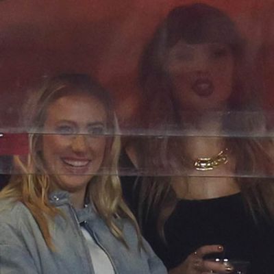 Taylor Swift and Brittany Mahomes put election differences aside