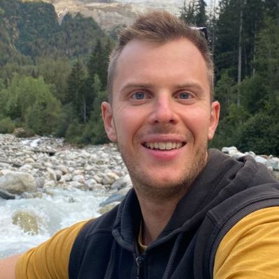 This American went to Colombia to kite surf. He’s been detained in Venezuela for months.