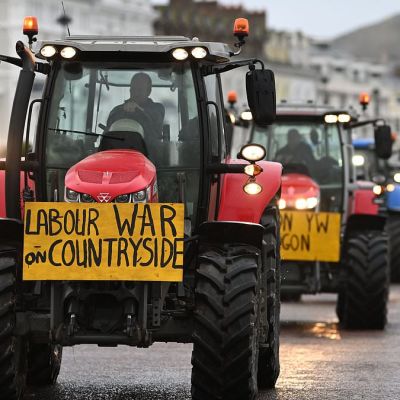 Jeremy Clarkson to defy doctors’ orders and lead farmers protesting