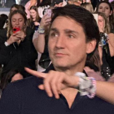 Justin Trudeau at Taylor Swift concert with Israel protest in Montreal
