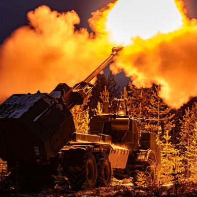 UK and France ‘discussing troops to Ukraine as part of ceasefire deal’