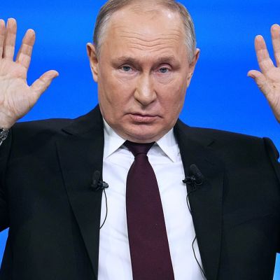 How Putin the blood-sucker stole $1TRILLION from his own people