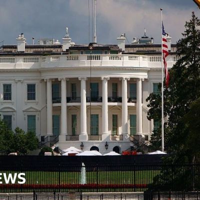 Ex-White House teleprompter operator to pay $172,000 for Trump speech bets