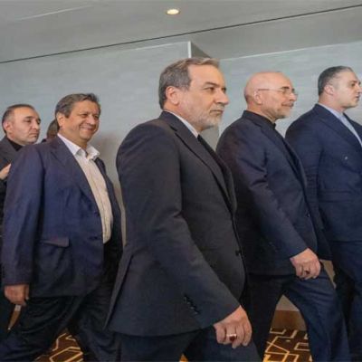 US, Iranian negotiators enter 2nd day of talks after rough start | Dunya News