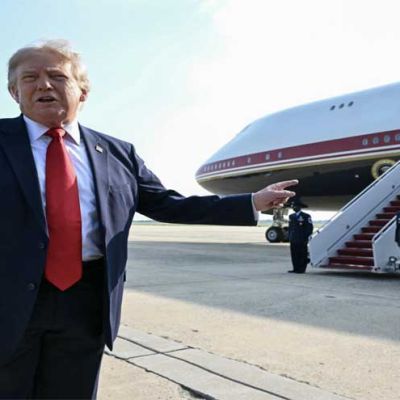 'Excited' Trump takes first flight on Qatar-gifted Air Force One | Dunya News