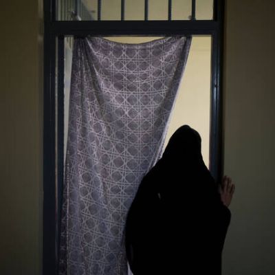 Afghan protesters injured during demonstration against Taliban-imposed dress code for women