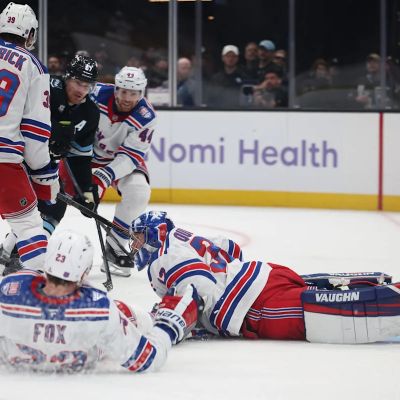Rangers waste Quick’s heroics in 3-2 loss to Mammoth: Takeaways