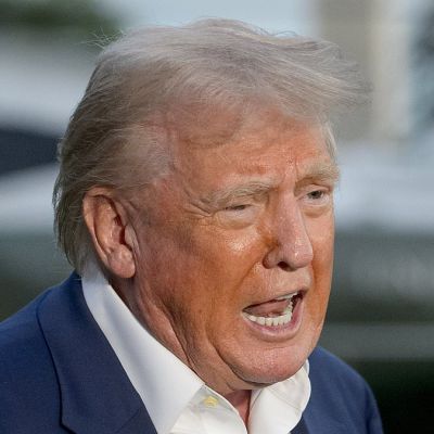 Trump hits out at critical Fox News hosts