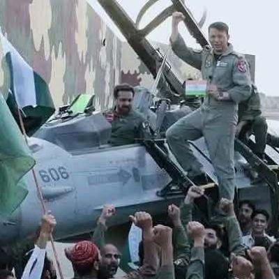 Pakistan-launches-missile-strikes-India-military-raids