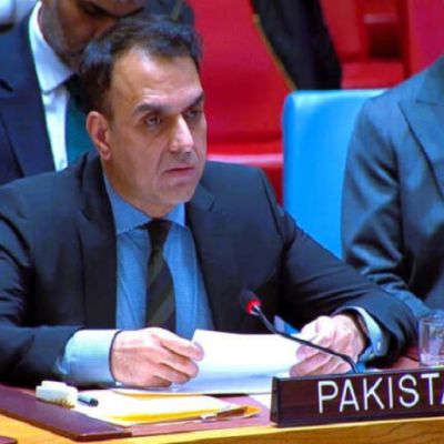 Pakistan opposes reimposition of sanctions on Iran