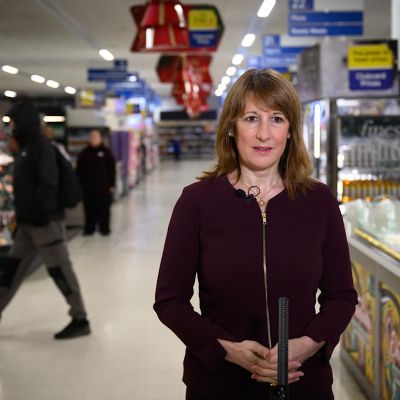 FTSE 100 LIVE: Markets start the week strong as traders await Autumn budget