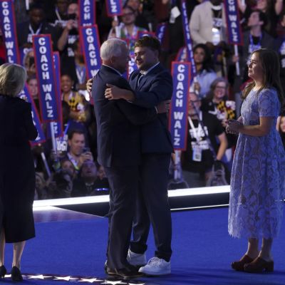 Editorial: Sarah Palin, Amy Jacobson and making fun of politicians’ kids