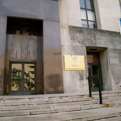 Judge Blocks Trump Administration’s Plan to Lay Off Voice of America Staff – EconoTimes
