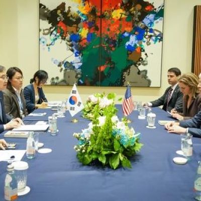 (LEAD) FM Cho tells U.S. energy chief S. Korea needs nuclear fuel reprocessing, enrichment for commercial purposes | Yonhap News Agency
